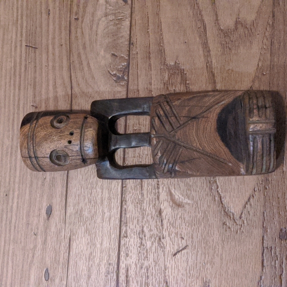 Beautiful  Tribal Hand Carved Ebony/Wooden Statue - Picture 7 of 13